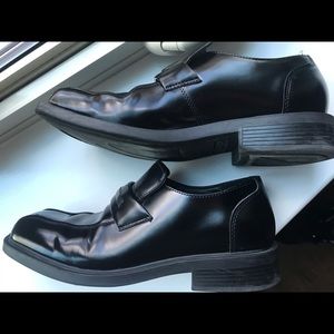 Men’s dress black shoes. 8&1/2. By Unlisted